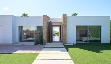 Resa Estates te koop sale Cala Comte main entrance.jpg